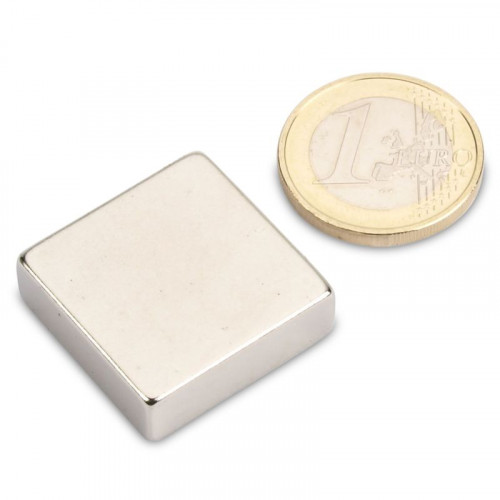 Blockmagnet 25.0 x 25.0 x 8.0 mm N45 nickel - holds 16 kg